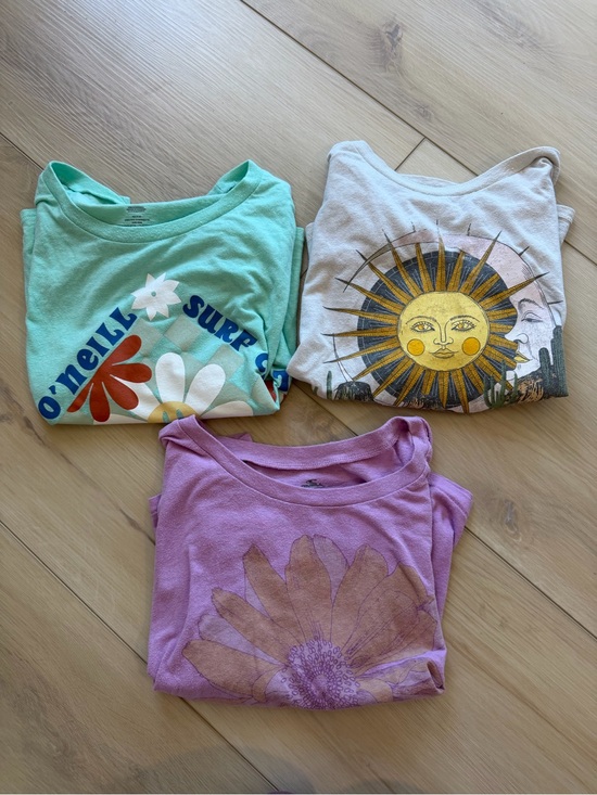 O'Neill Tops - O'Neill t-shirt bundle